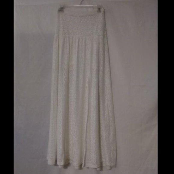 Lace Skirt with Slip - Picture 5 of 7